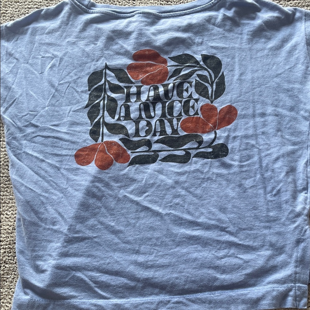 Blue T-Shirt with Red Rose Design - Picture 4 of 4